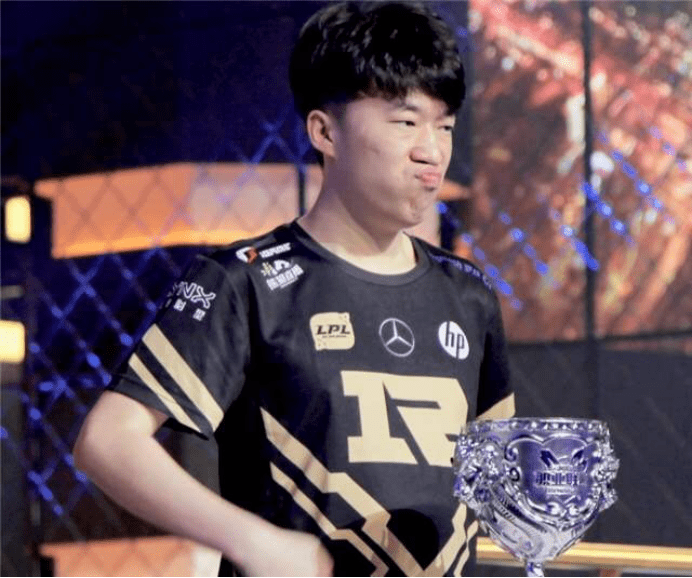 与阵容管理